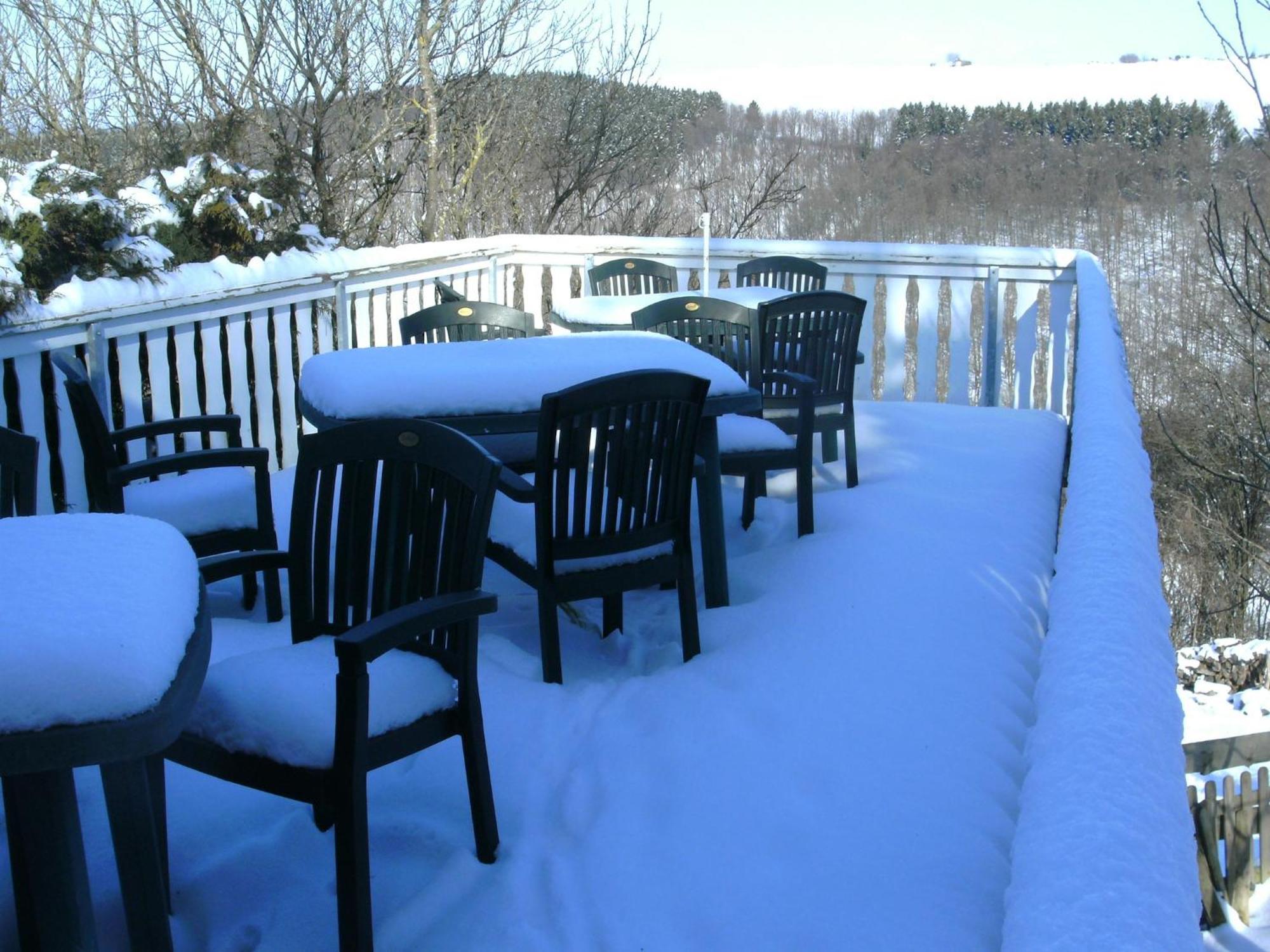 Charming Apartment In Morbach Germany With Terrace 塔尔方 外观 照片