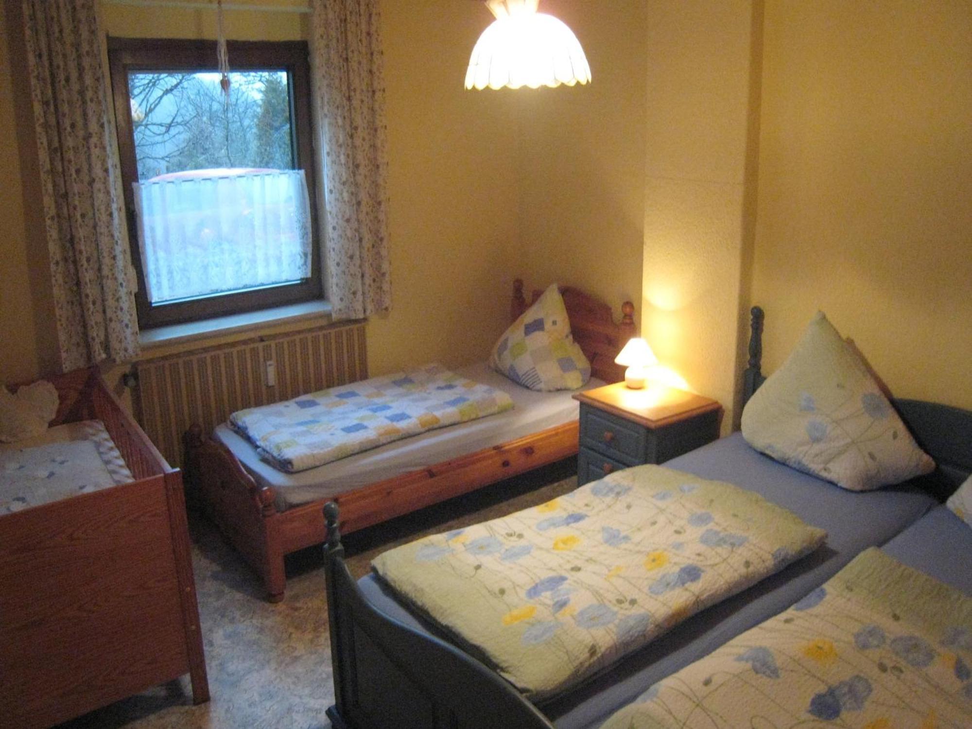 Charming Apartment In Morbach Germany With Terrace 塔尔方 外观 照片